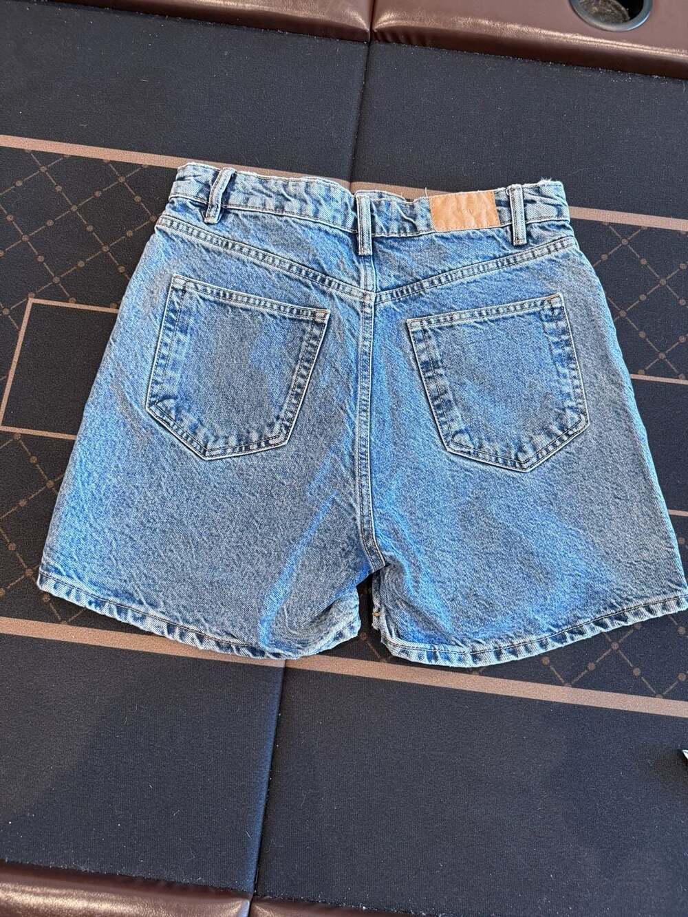 Zara - Picture 2 of 3
